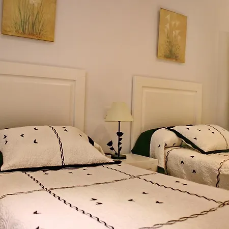 Turisticos Mirayuste Apartman