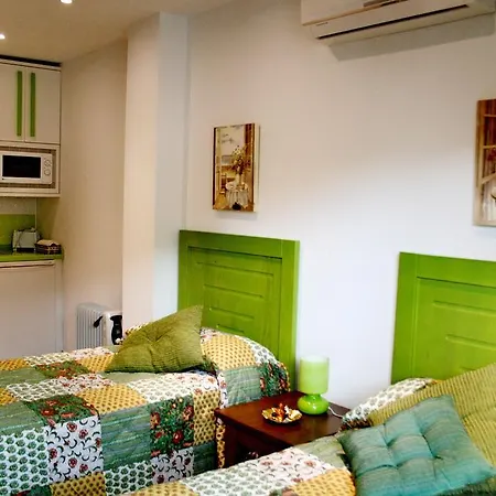 Turisticos Mirayuste Apartman Guadalupe