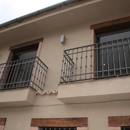 Apartamento Turisticos Mirayuste