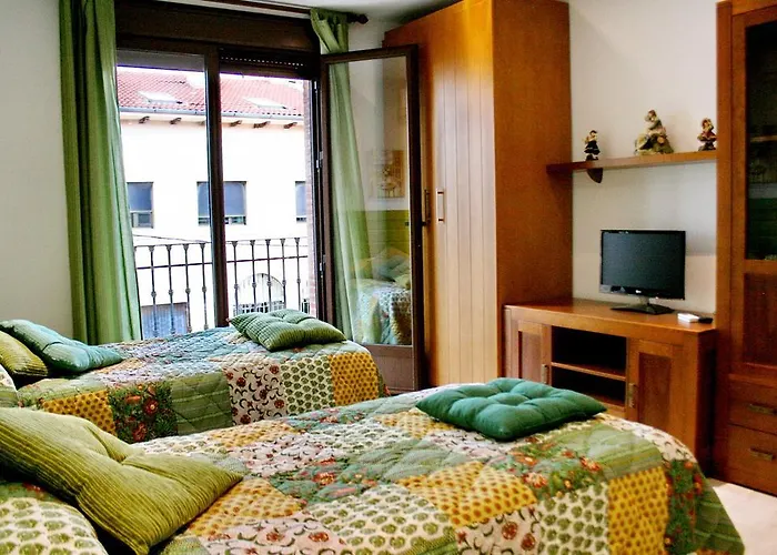 Turisticos Mirayuste